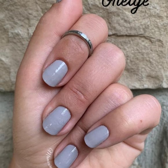 Color Street Amazing Greige - Picture 1 of 2